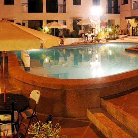 Lancaster Hotel Cebu Lapu-Lapu City Buitenkant foto