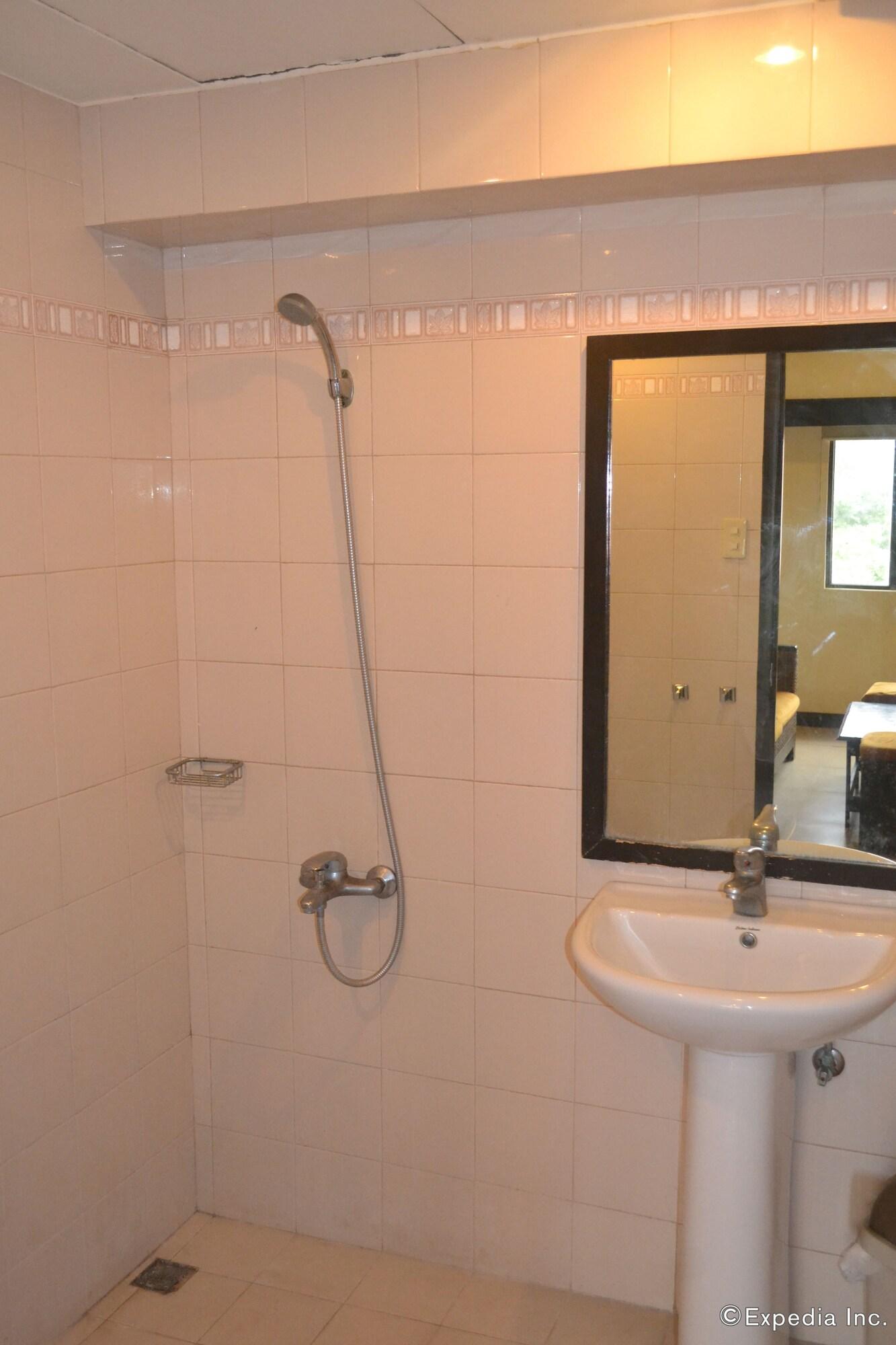Lancaster Hotel Cebu Lapu-Lapu City Buitenkant foto