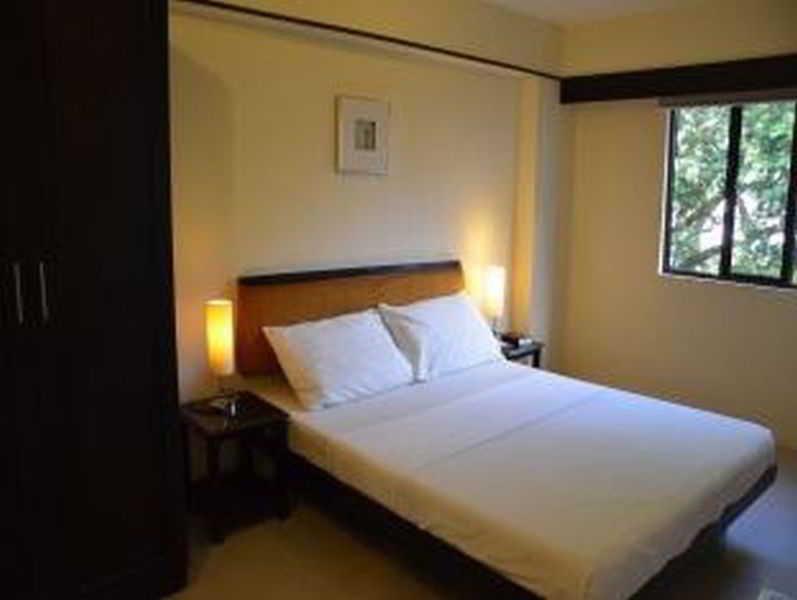 Lancaster Hotel Cebu Lapu-Lapu City Buitenkant foto